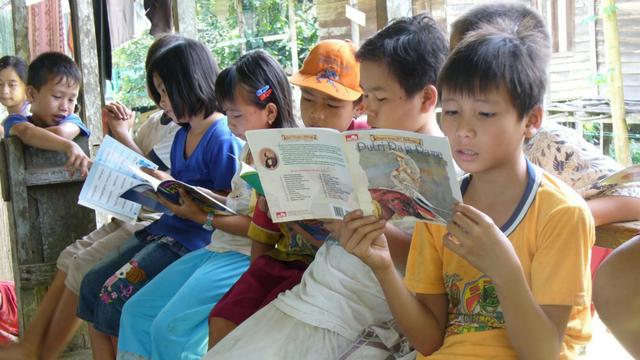 Manfaat Besar Baca Buku Bagi Anak-Anak Penerus Bangsa